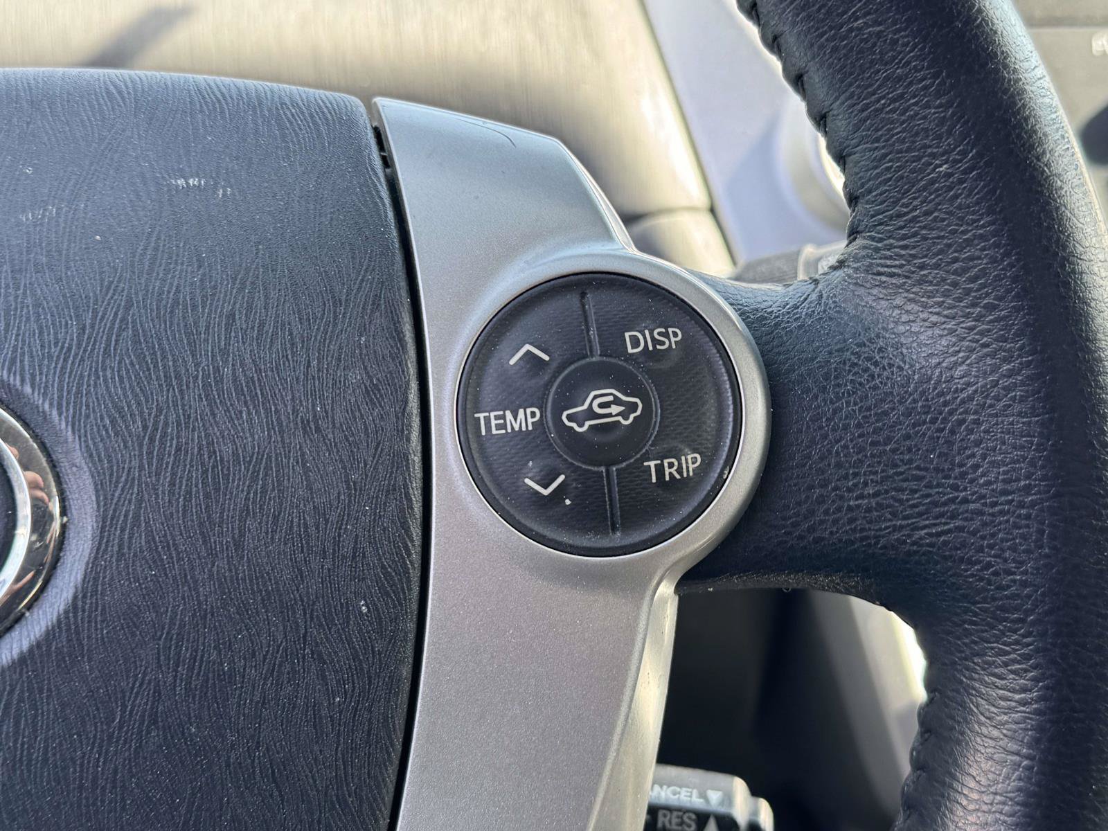 Used 2014 Toyota Prius V Five FWD image 19