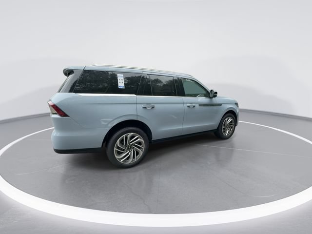 New 2027 Lincoln Navigator Reserve AWD/4WD image 8