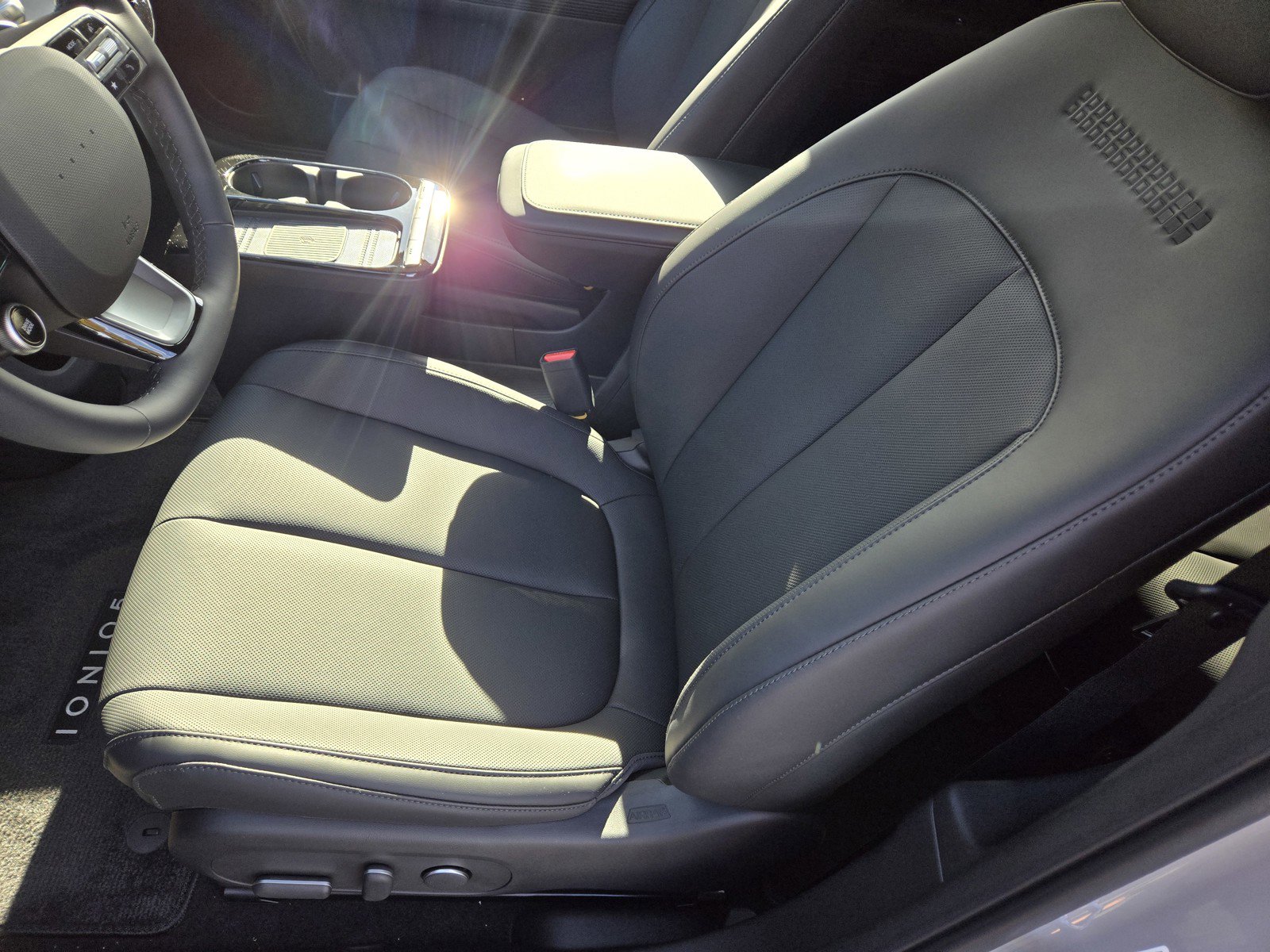 New 2026 Hyundai Ioniq 5 SEL image 13