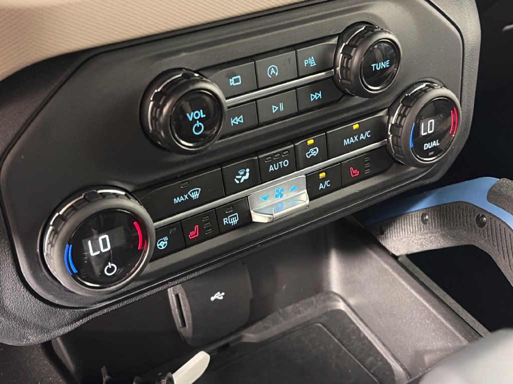 Used 2023 Ford Bronco Wildtrak AWD/4WD image 21