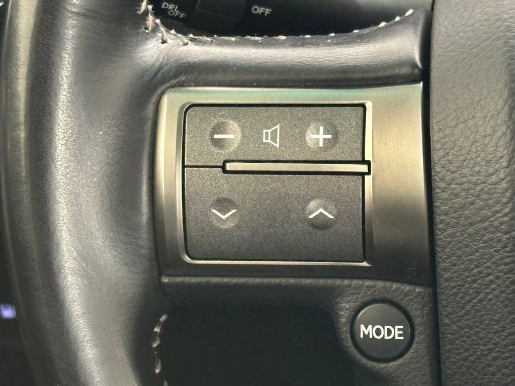 Used 2016 Lexus GX 460 w/ Premium Package AWD/4WD image 32