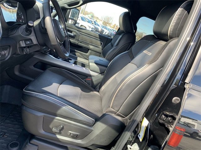 Used 2024 RAM 2500 Laramie w/ Night Edition image 18