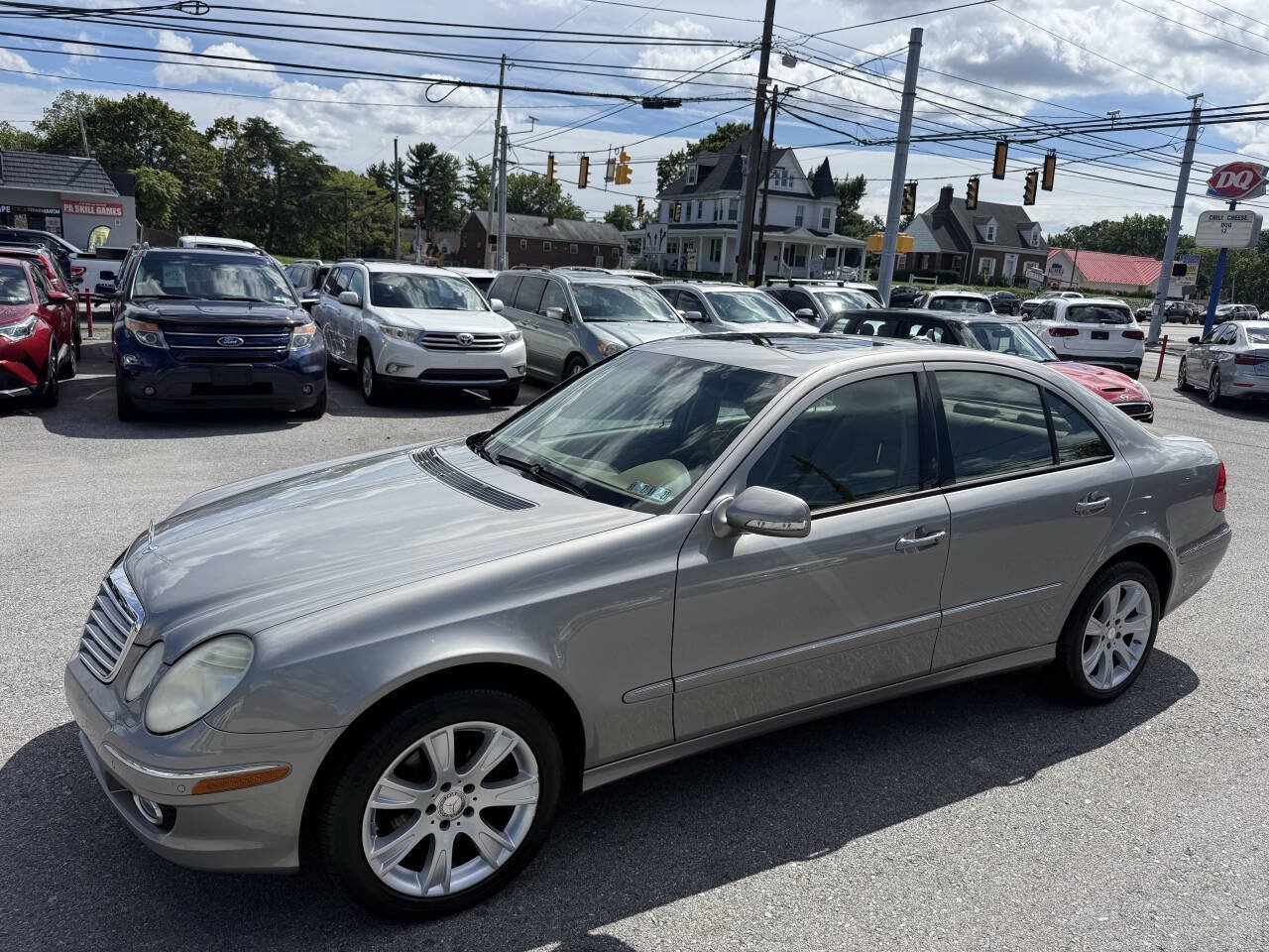 Used 2009 Mercedes-Benz E 350 4MATIC Sedan image 27