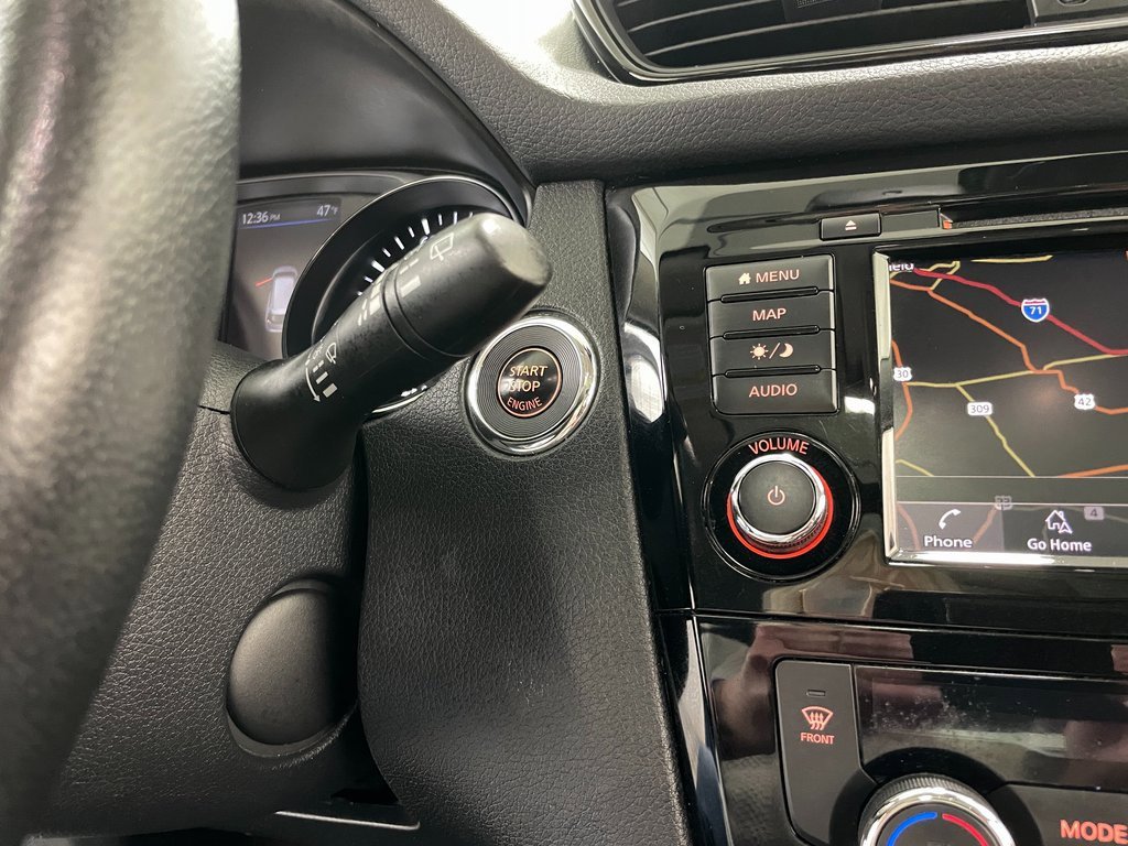 Used 2020 Nissan Rogue SL w/ Premium Package image 29