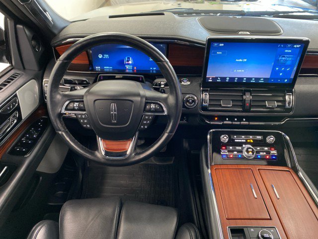 Certified 2024 Lincoln Navigator Reserve image 18