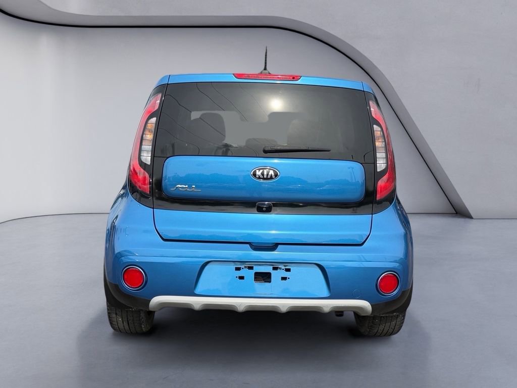 Used 2019 Kia Soul + FWD image 4