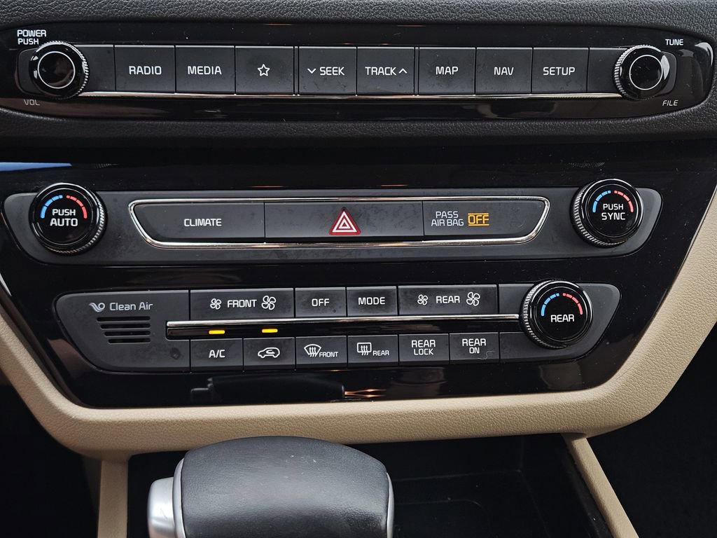 Used 2020 Kia Sedona SX image 17