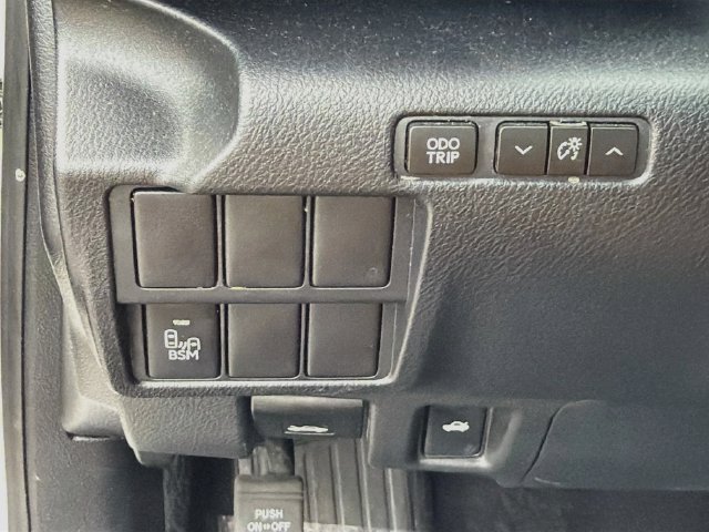 Used 2016 Lexus IS 300 AWD w/ Navigation System Package image 34