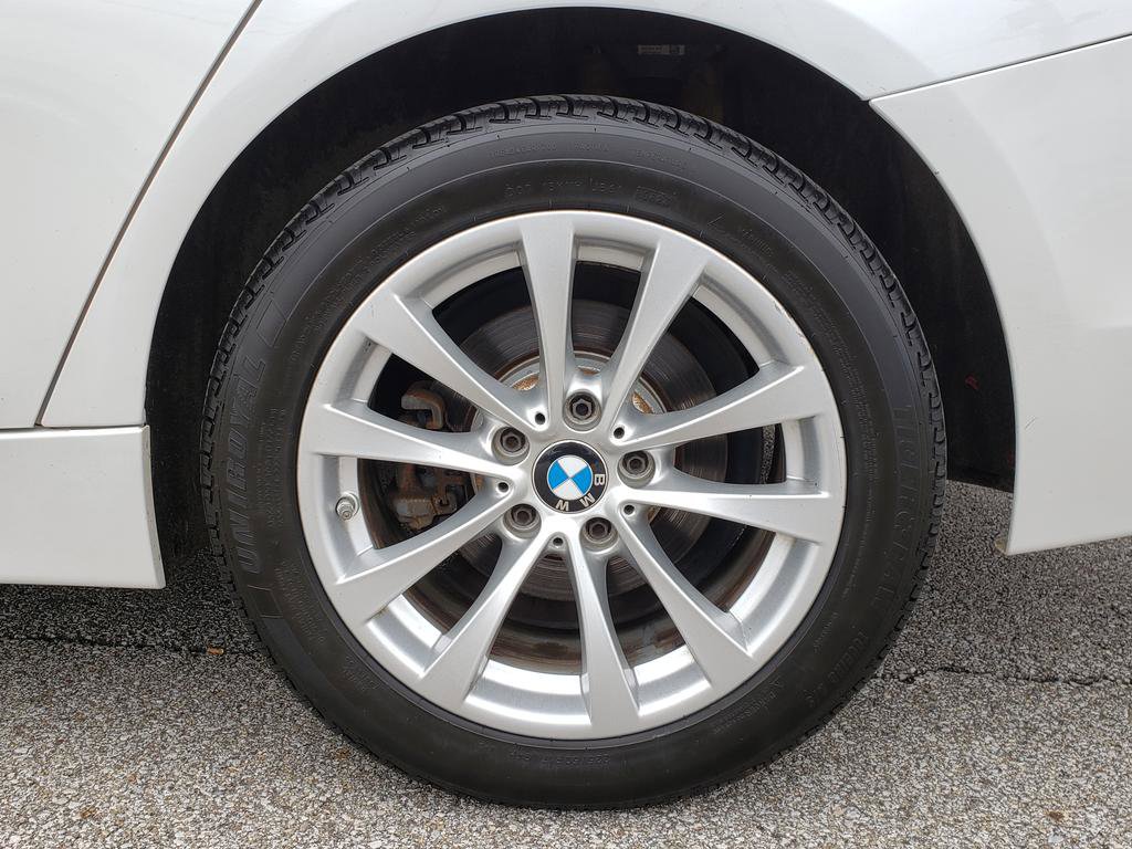 Used 2018 BMW 320i xDrive Sedan image 27