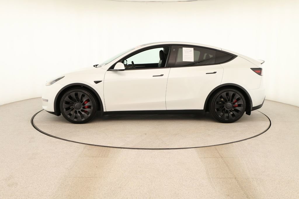Used 2023 Tesla Model Y Performance AWD/4WD image 2