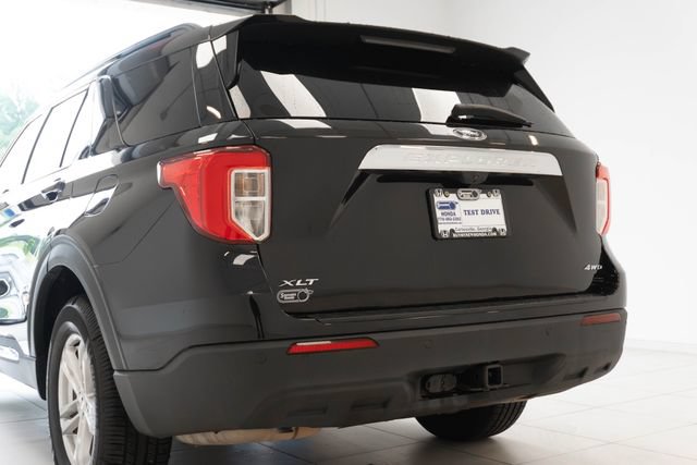Used 2022 Ford Explorer XLT w/ Class IV Trailer Tow Package AWD/4WD image 8