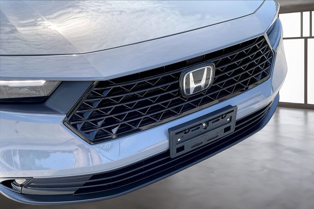 Certified 2025 Honda Accord SE image 30