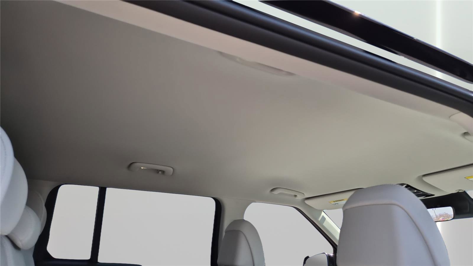 Certified 2026 Hyundai Santa Fe SE w/ Tow & Go Package image 18