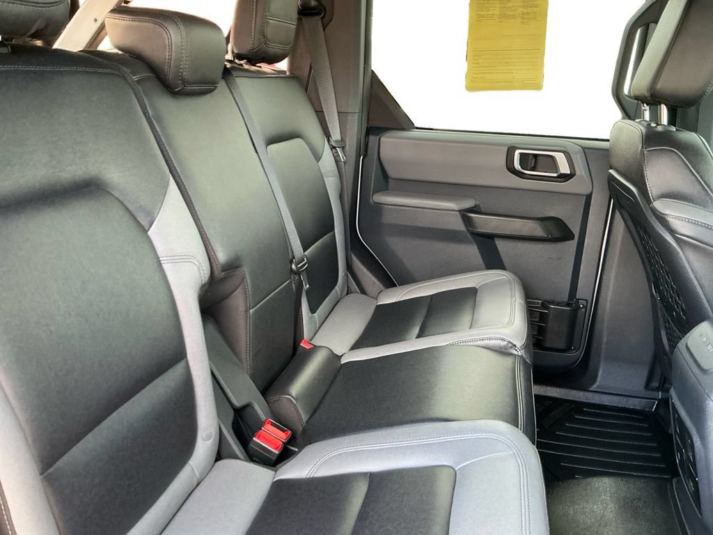 Used 2023 Ford Bronco Big Bend w/ Sasquatch Package AWD/4WD image 19