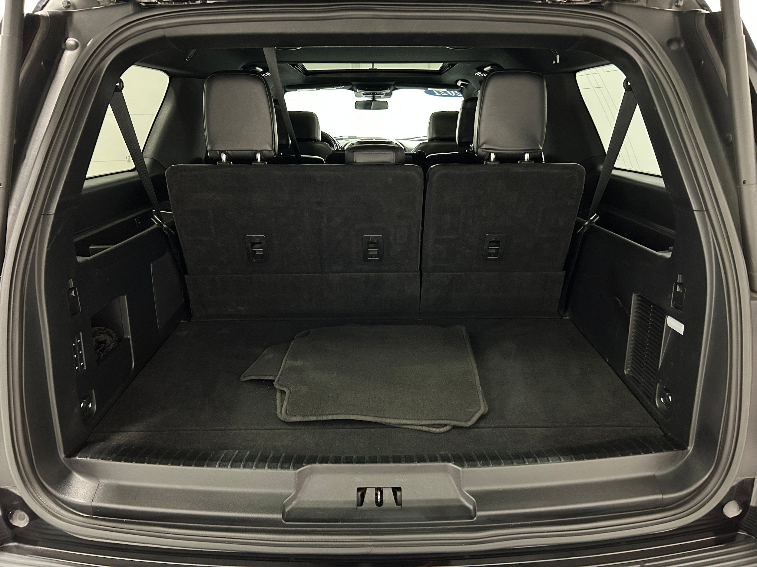 Used 2021 Ford Expedition Max Limited AWD/4WD image 35