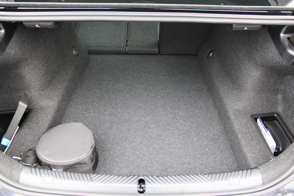 New 2026 BMW 530i xDrive image 25