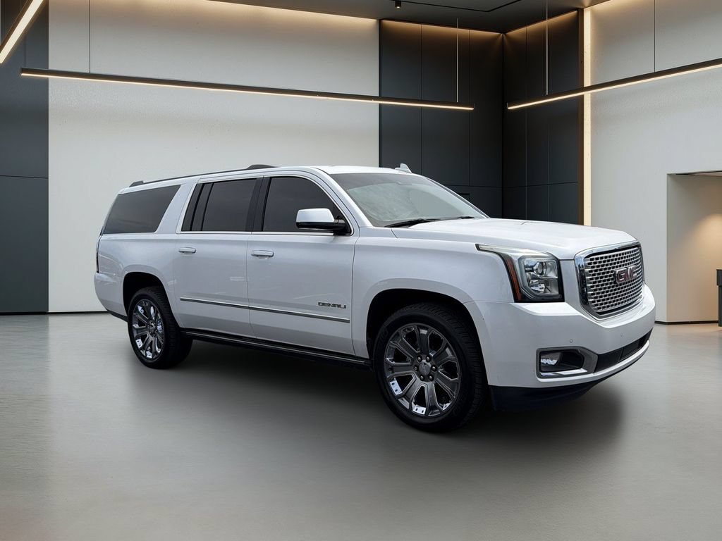 Used 2016 GMC Yukon XL Denali w/ Open Road Package AWD/4WD image 8