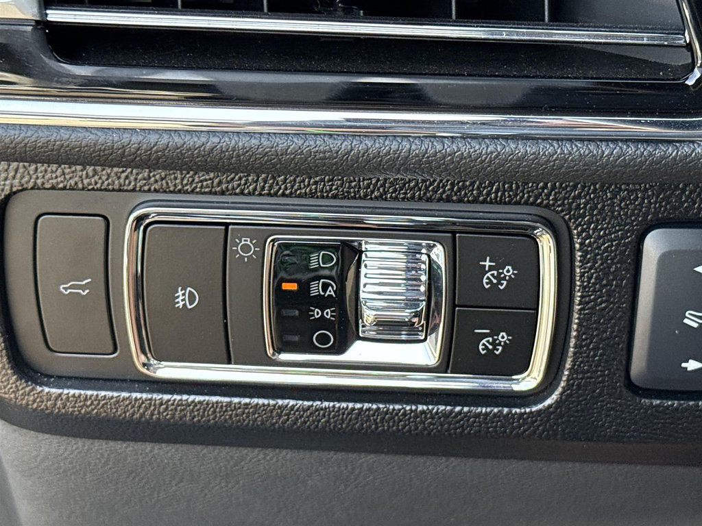 Used 2024 Lincoln Navigator Reserve AWD/4WD image 17