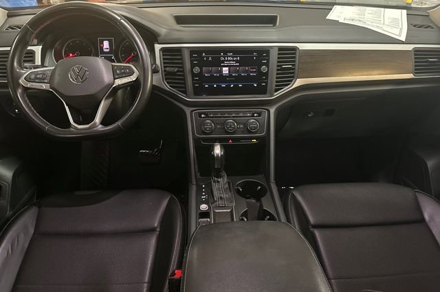 Used 2021 Volkswagen Atlas SE image 16