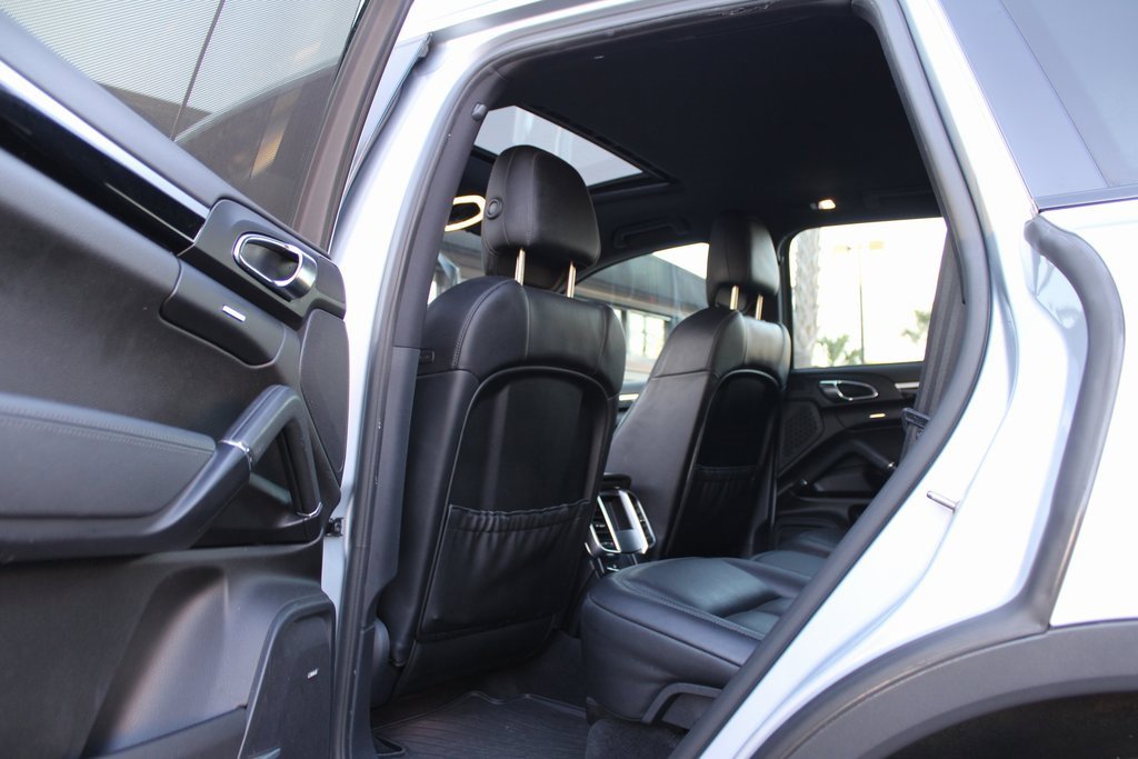 Certified 2016 Porsche Cayenne image 35