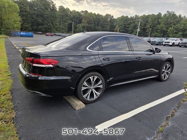 Used 2022 Volkswagen Passat 2.0T SE FWD image 5