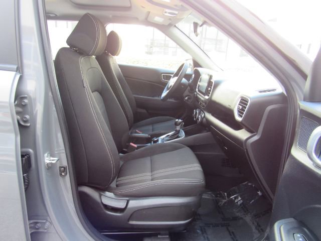 Used 2022 Hyundai Venue SEL FWD image 20