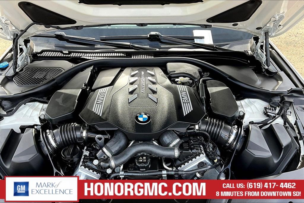 Used 2023 BMW M550i xDrive image 29