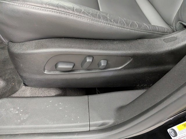 Certified 2023 Cadillac XT4 Premium Luxury w/ Cold Weather Package image 18