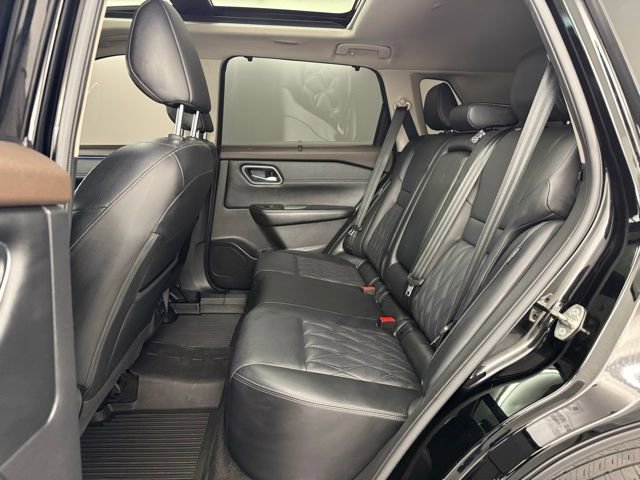 Used 2023 Nissan Rogue Platinum w/ Platinum Premium Package image 14