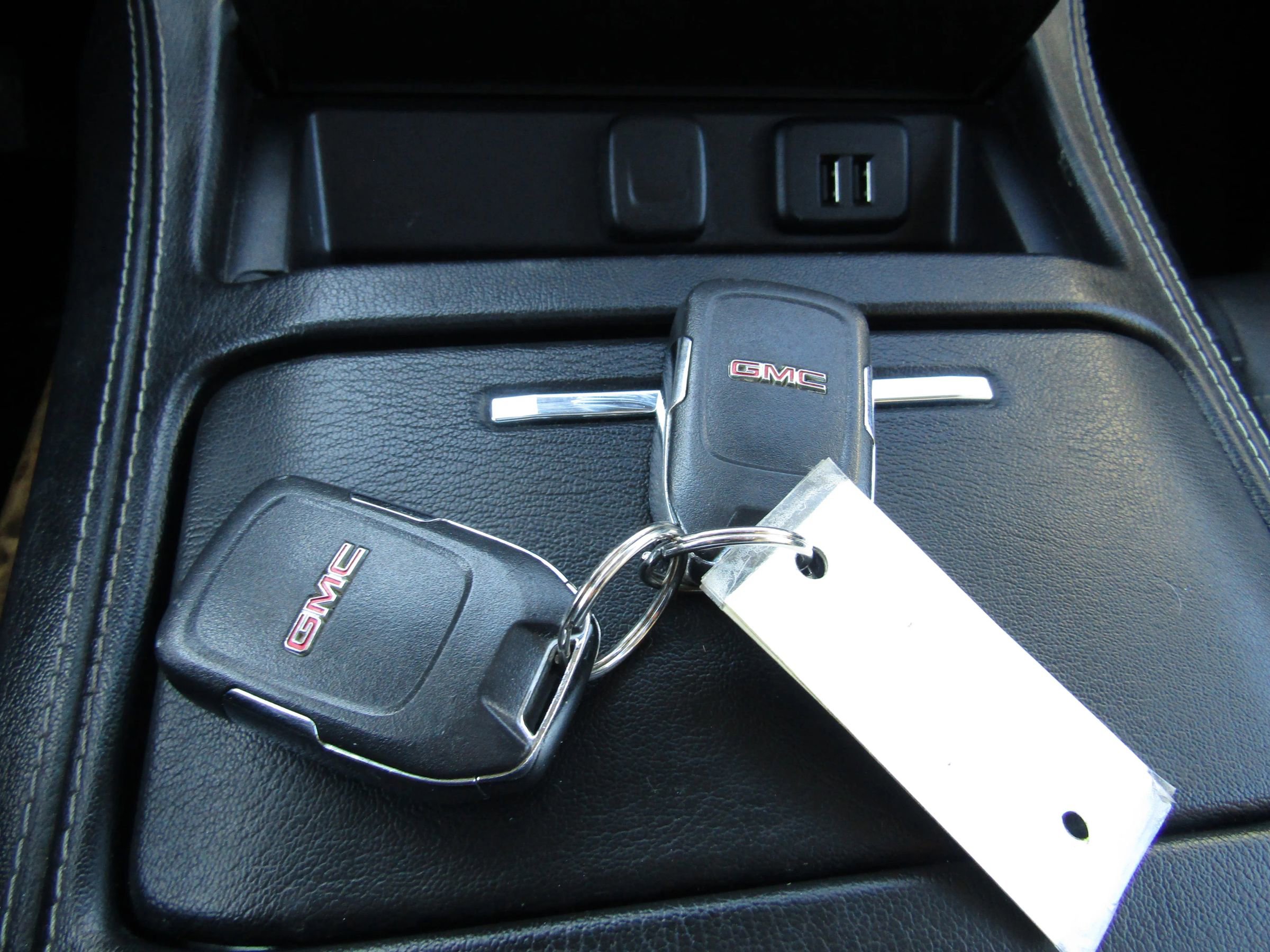 Used 2015 GMC Yukon XL Denali w/ Open Road Package image 34