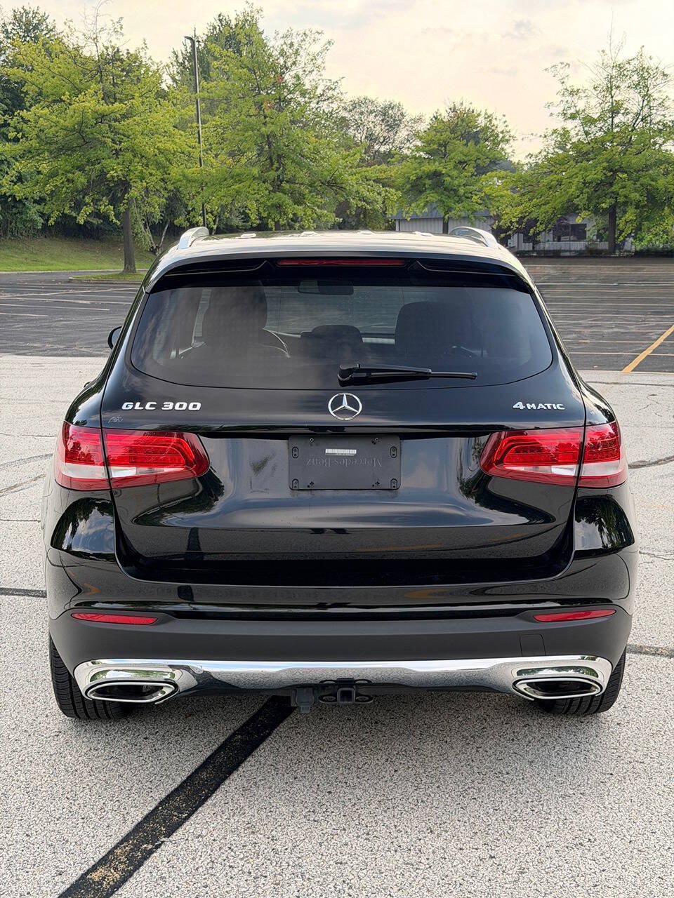 Used 2016 Mercedes-Benz GLC 300 4MATIC w/ Multimedia Package image 5