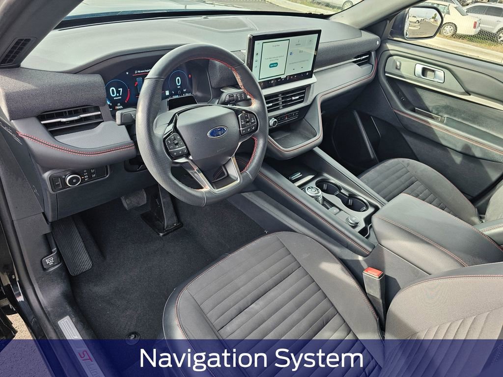 Certified 2025 Ford Explorer ST-Line AWD/4WD image 2