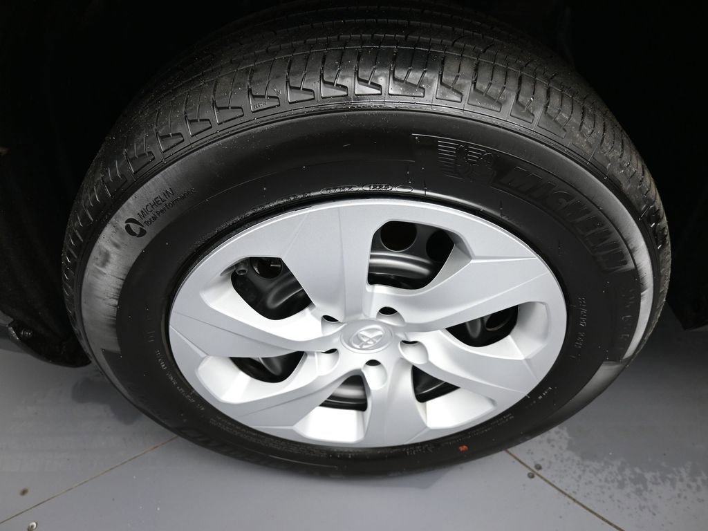 Certified 2025 Toyota RAV4 LE image 14