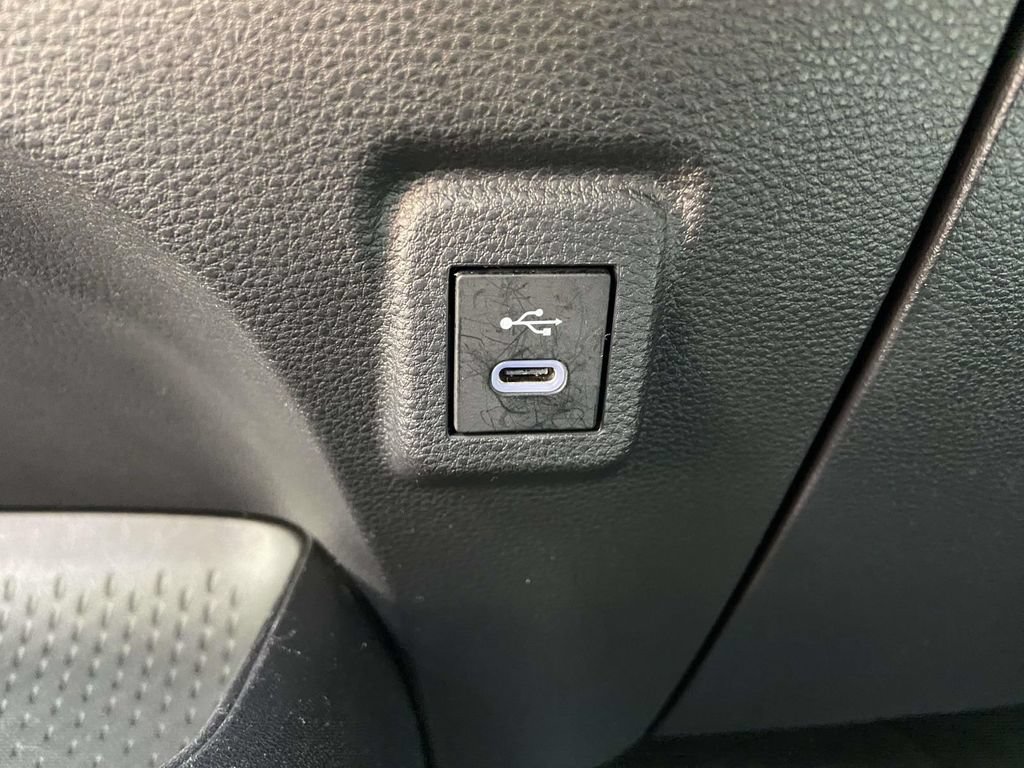 Used 2025 Toyota Corolla LE FWD image 23