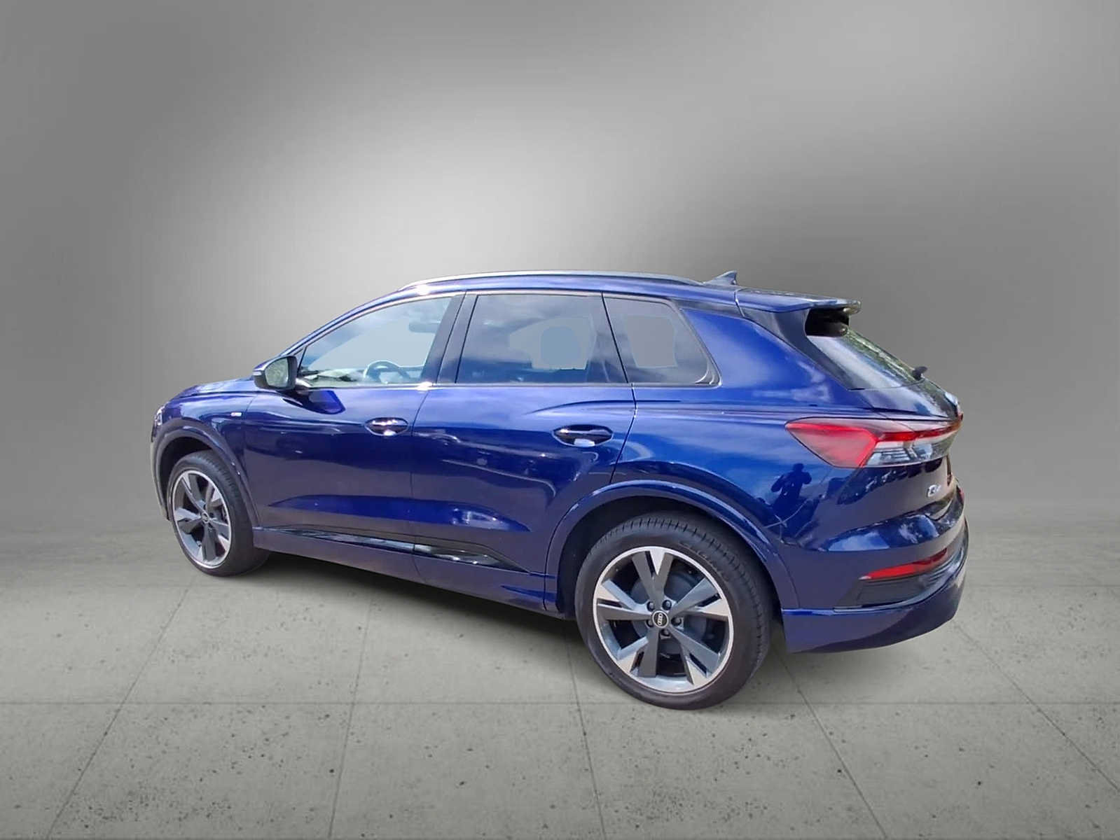 Used 2023 Audi Q4 e-tron Premium Plus w/ Premium Plus AWD/4WD image 6