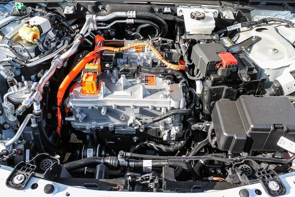 New 2025 Cadillac Lyriq Sport image 30