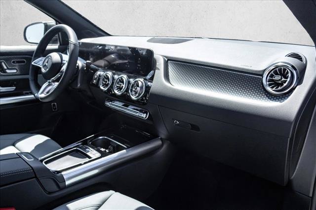 New 2026 Mercedes-Benz GLA 250 4MATIC image 25