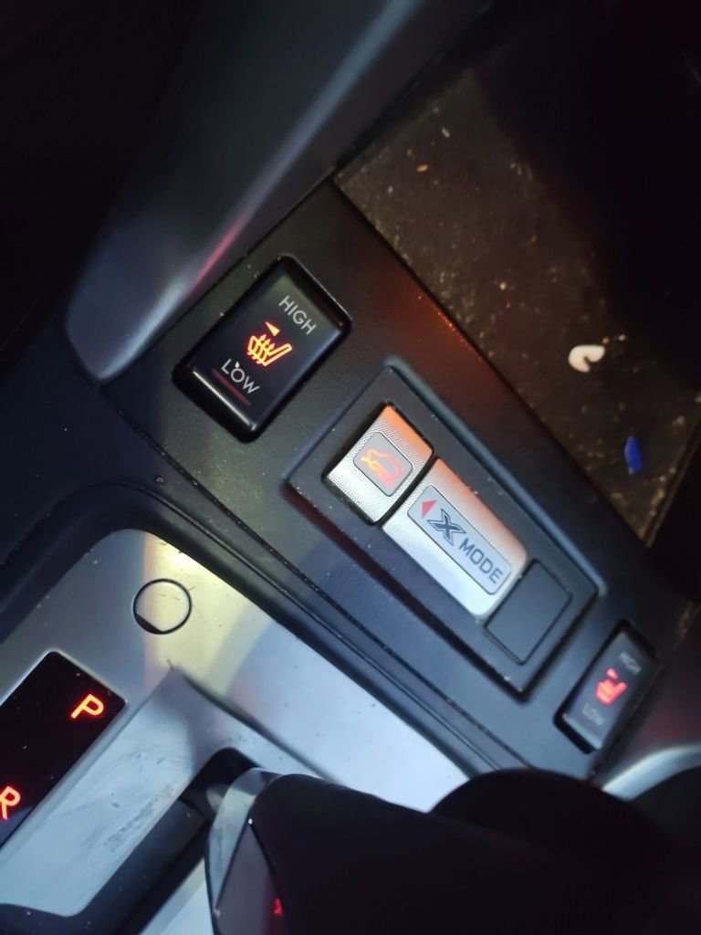 Used 2018 Subaru Forester 2.5i Limited w/ Popular Package #3B image 9