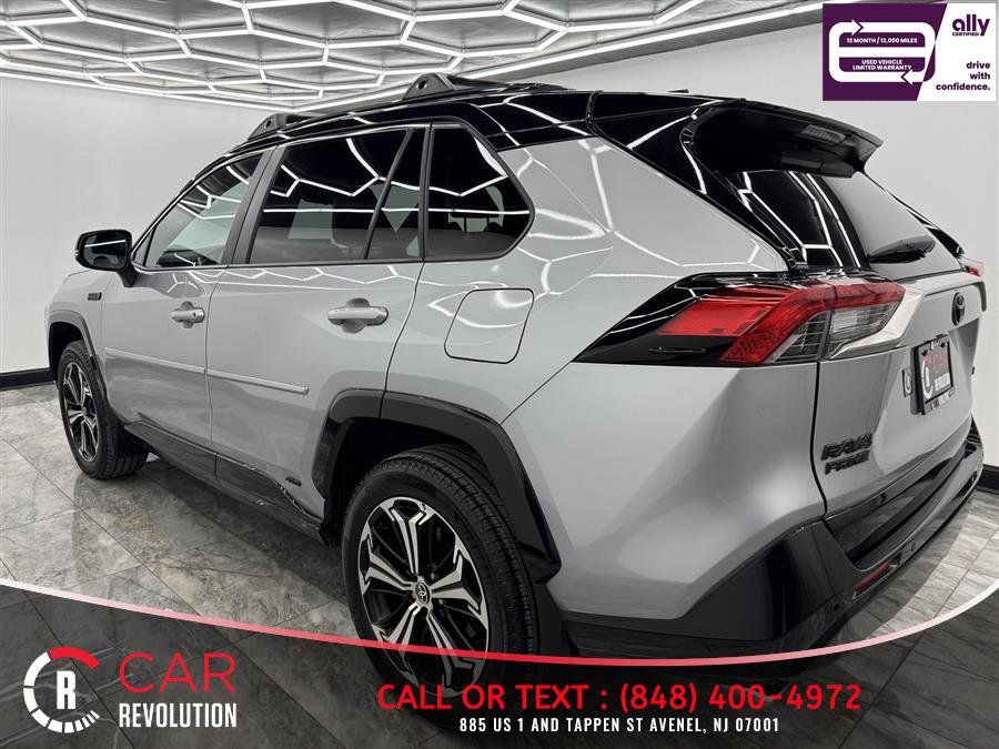 Used 2022 Toyota RAV4 XSE w/ Premium Package image 4