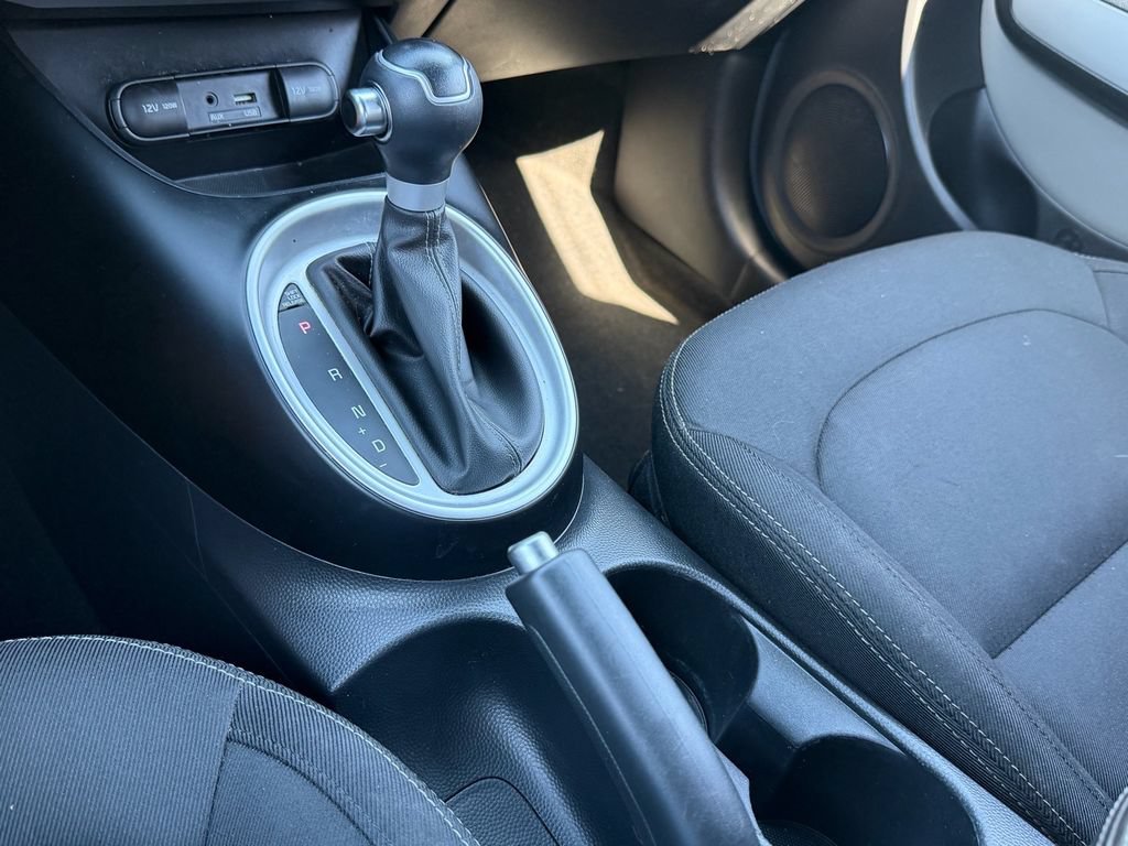 Used 2018 Kia Soul + FWD image 25