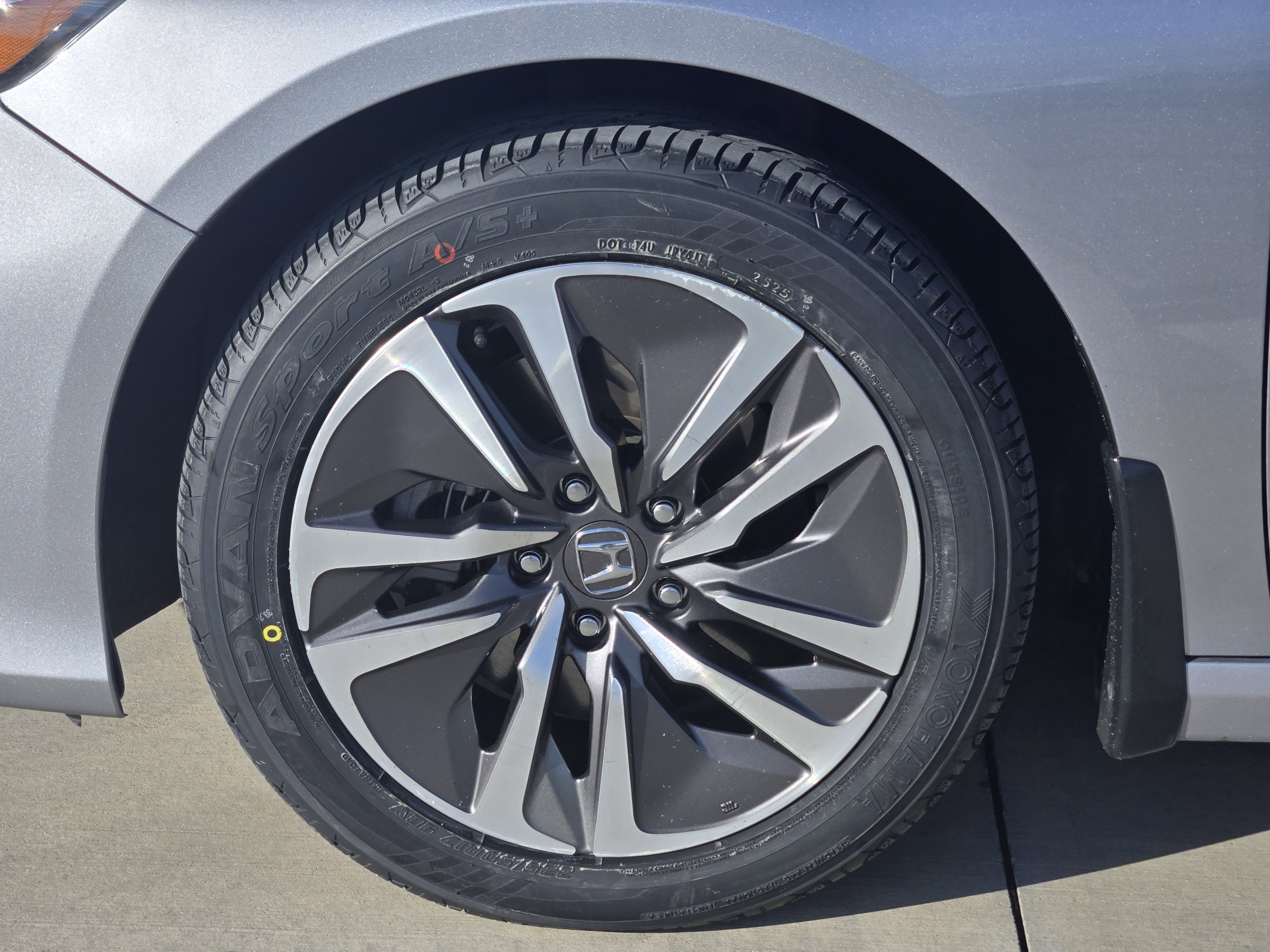 Used 2019 Honda Accord EX-L image 8