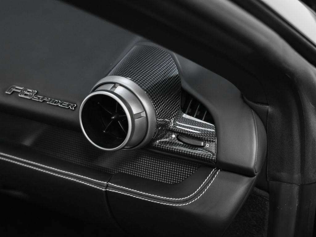Certified 2021 Ferrari F8 Tributo RWD image 26