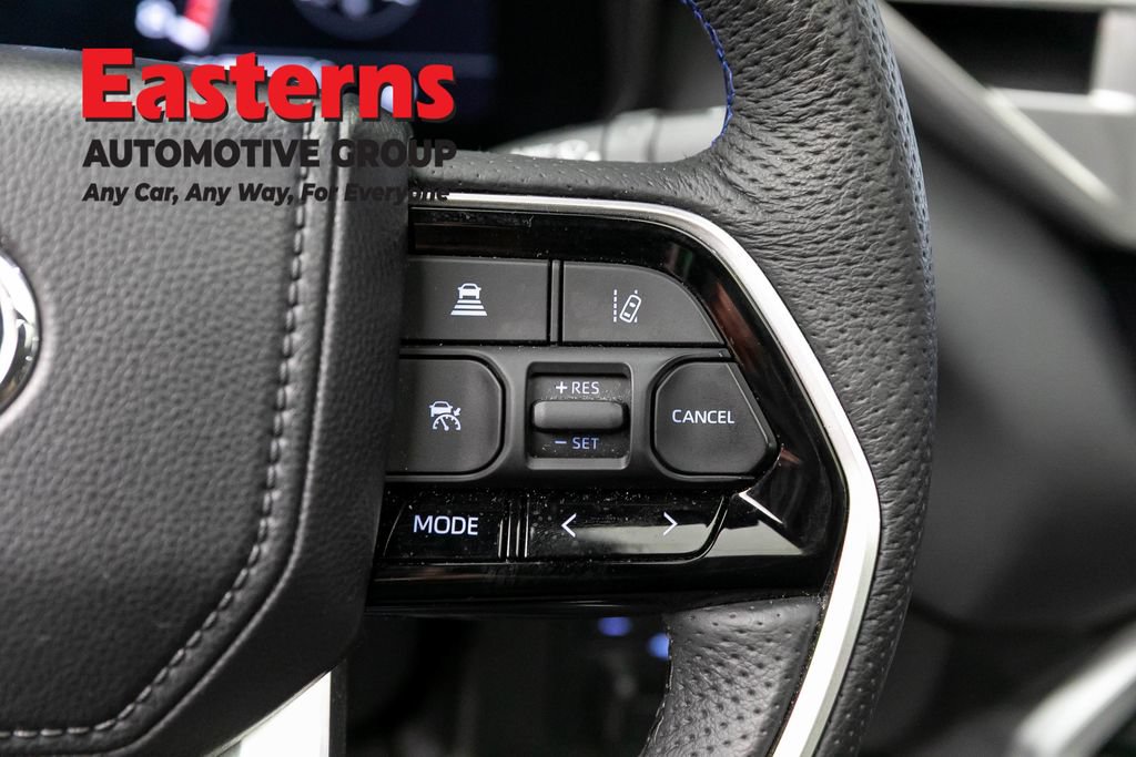 Used 2023 Toyota Tundra Platinum AWD/4WD image 15