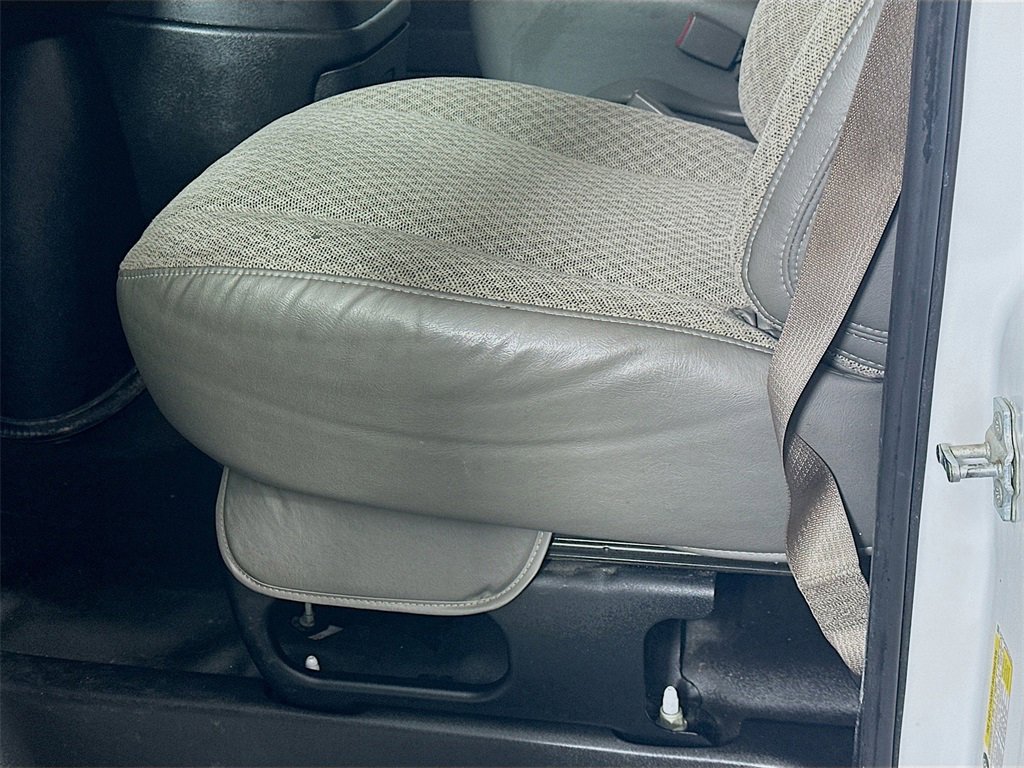 Used 2021 Chevrolet Express 2500 Work Van w/ Driver Convenience Package image 22