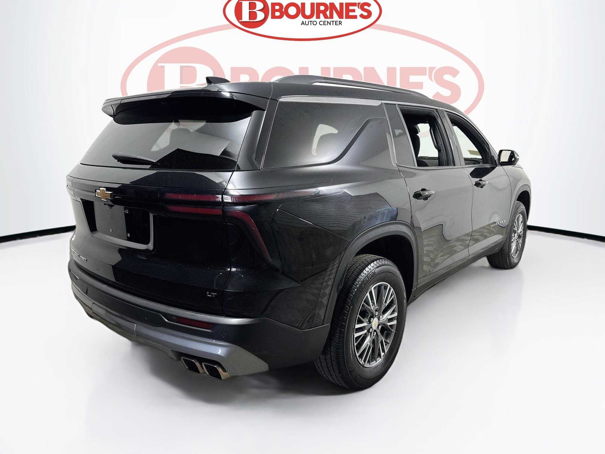 Used 2024 Chevrolet Traverse LT AWD/4WD image 9