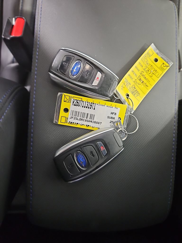 Used 2025 Subaru Forester Limited AWD/4WD image 31