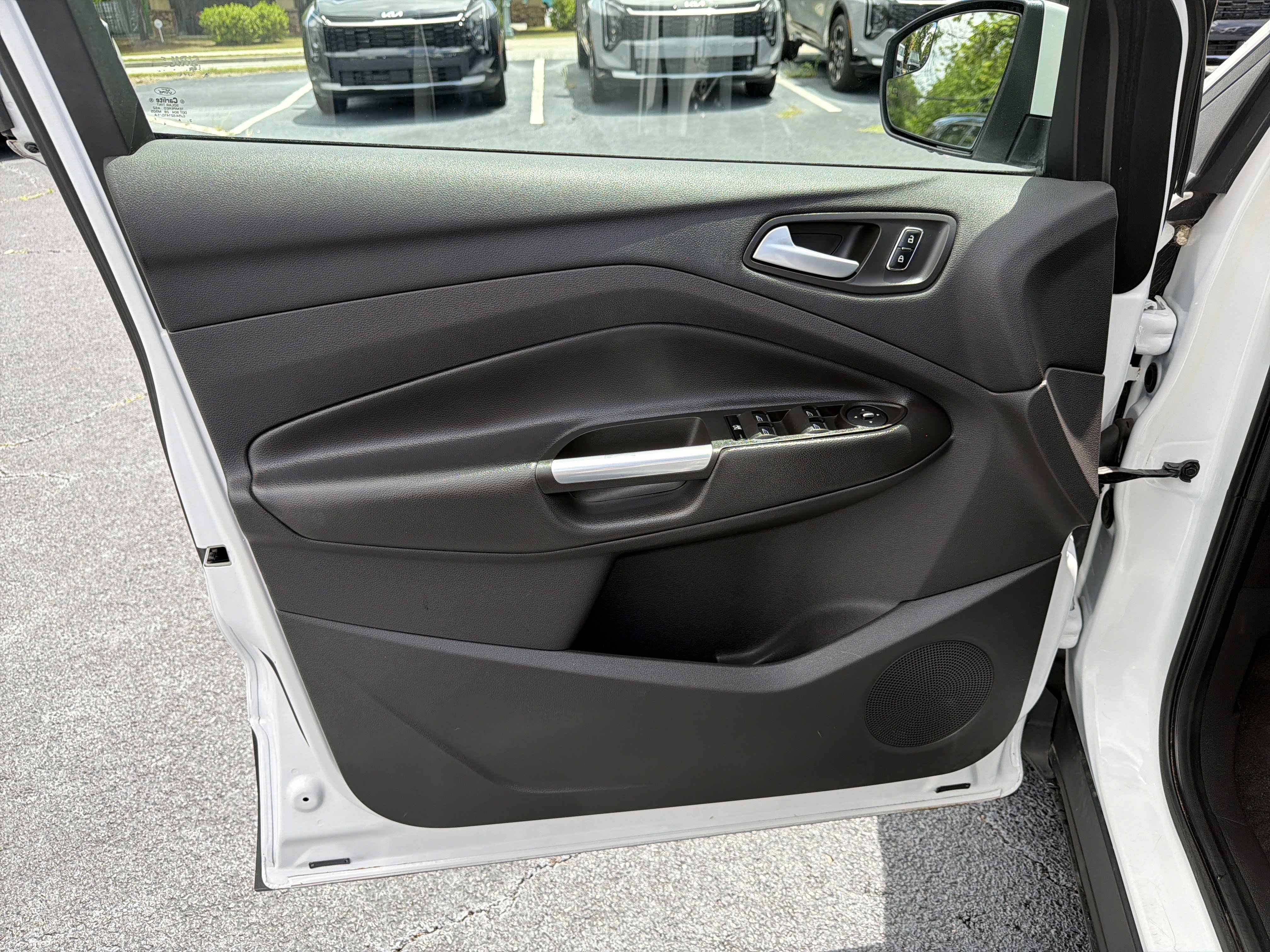 Used 2014 Ford Escape SE w/ Equipment Group 201A FWD image 8