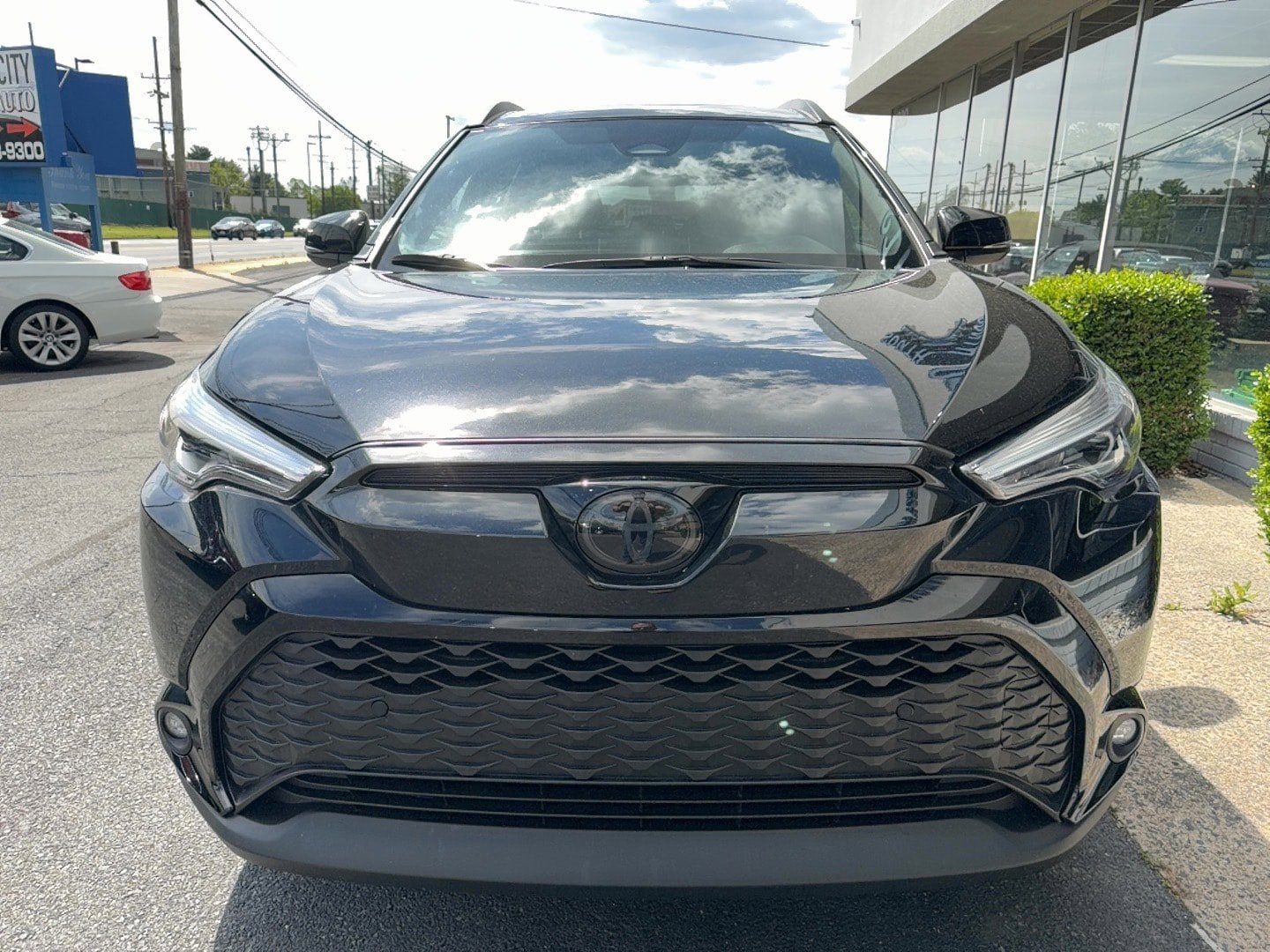 Used 2024 Toyota Corolla Cross AWD Hybrid image 33