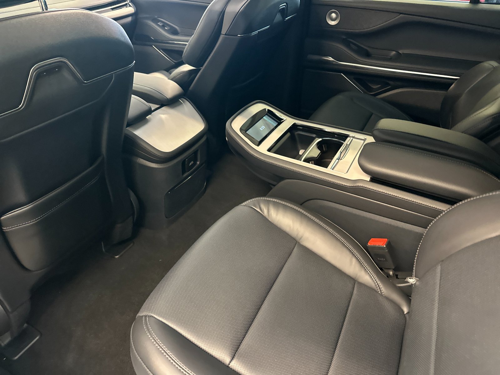 New 2027 Lincoln Navigator L Reserve w/ Jet Appearance Package AWD/4WD image 10