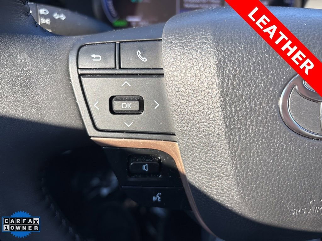 Used 2023 Toyota Crown Limited image 14